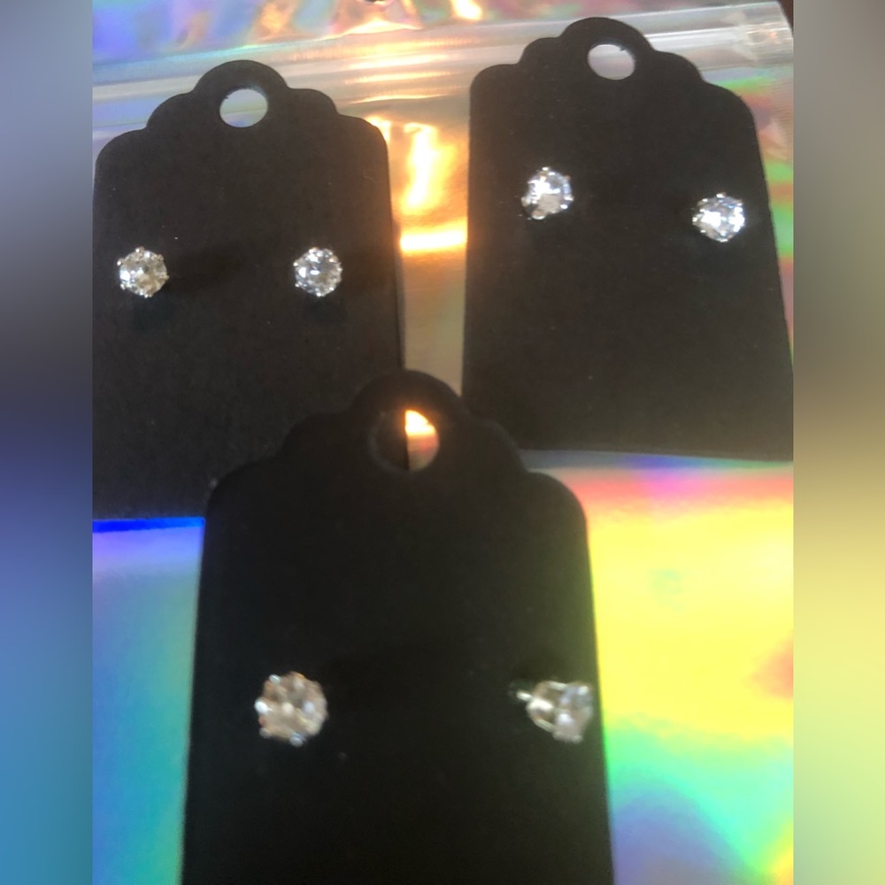 5/$25 Nwt 3 sets of silver tone rhinestone earrings OS